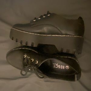 Platform Oxford Boots